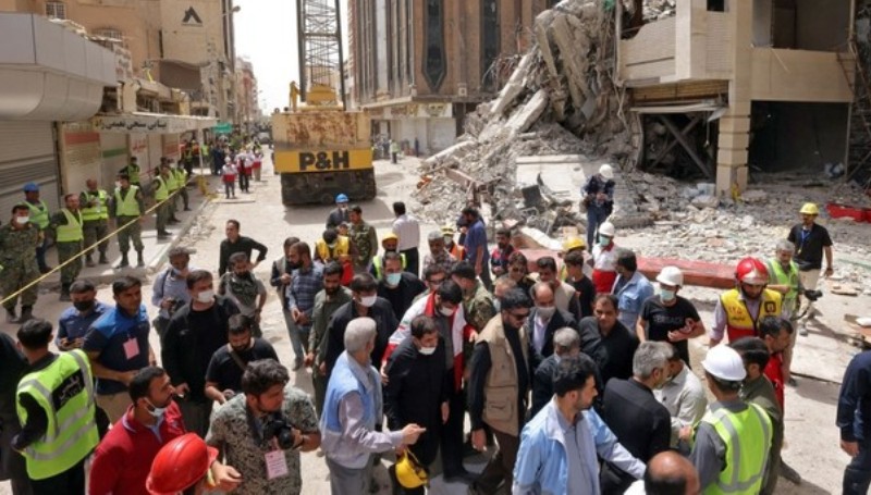 ايران: قمع متضامين مع أسر ضحايا مبنى “متروبول”