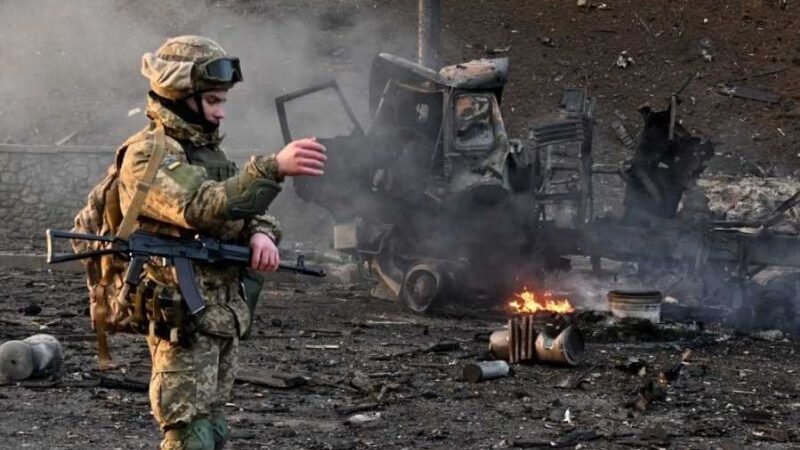 اليوم الـ51 للحرب: موسكو ترد على إغراق “موسكفا” بقصف كييف ومصنع أسلحة في خاركوف