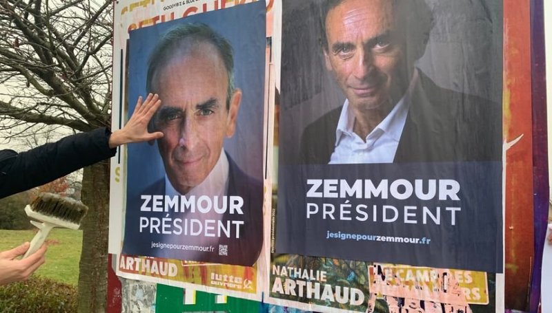 من هو إريك زمور اليميني المتطرف المرشح للرئاسة الفرنسية؟