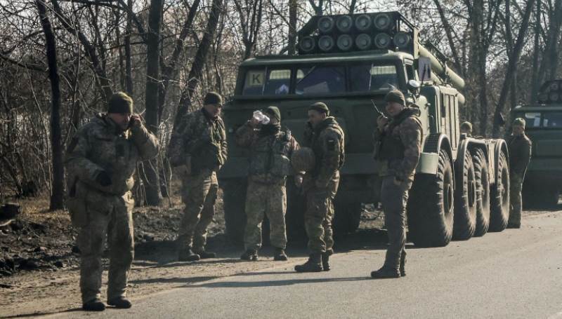 اليوم الـ 107 للحرب: أوكرانيا تستعيد أراض في خيرسون وزيلنيسكي يعاقب بوتين