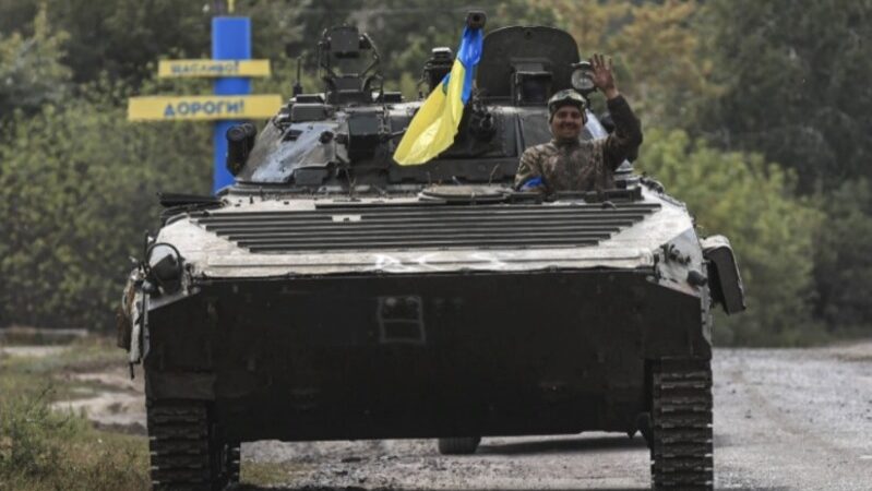 اليوم الــ 199 للحرب كييف تتقدم في الشرق وتحرر 20 بلدة وروسيا تحذر الغرب من امدادات السلاح