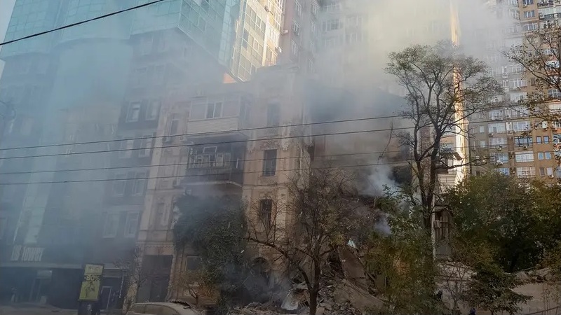اليوم 237 للحرب: كييف تحذر من خطورة الضربات الروسية على محطات الكهرباء