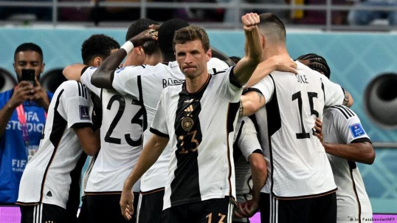 رغم خسارتها هدف ملغى ألمانيا تتعادل مع أسبانيا 1-1 وتنعش آمالها للتأهل إلى الدور الثاني