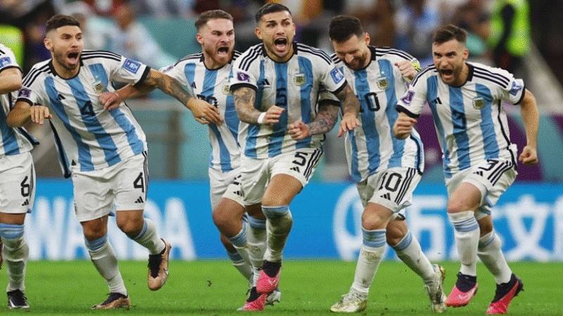 الأرجنتين تفوز على هولندا وتتأهل إلى نصف نهائي كأس العالم 2022