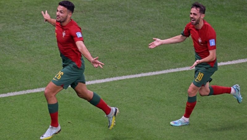 البرتغال تتأهل لدور الربع نهائي بفوزها على سويسرا 6-1 ورونالدو لم يسجّل أي هدف في المباراة
