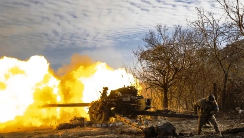 اليوم 360 للحرب: موسكو تتهم كييف بخرق الأمان النووي .. وزيلنيسكي يرحب بحلف الدبابات