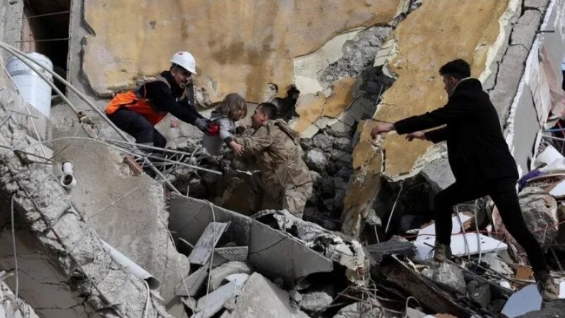 زلزال جديد وعمليات الإنقاذ تتواصل بصعوبة .. ومنظمة الصحة تتوقع 23 مليون متضرر