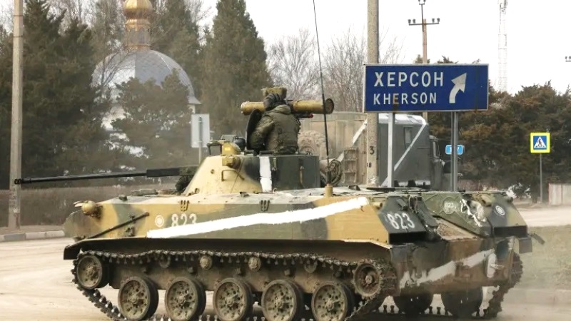 قائد فاغنر يؤكد تراجع القوات الروسية في زاباروجيا وخيرسون .. ومعارك الدبابات قادمة
