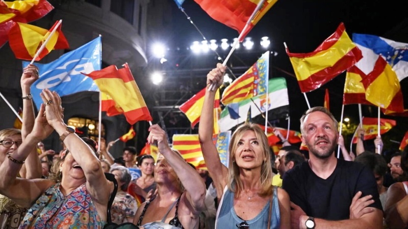 انتخابات إسبانيا: سانشيز يحد من مكاسب معارضة اليمين