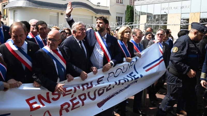 هدوء والتقاط أنفاس في فرنسا وتجمعات مدنية