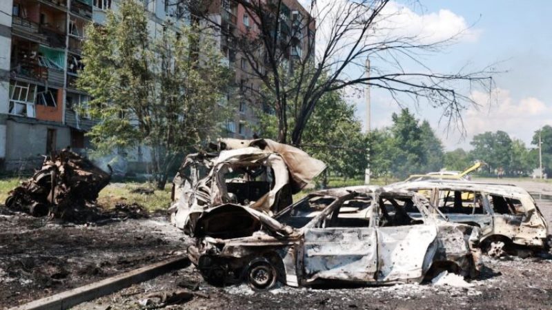 موسكو تحبط “هجوما إرهابيا” بالمسيرات .. وتقصف بيرفوماسكي وتصيب 31 شخصًا