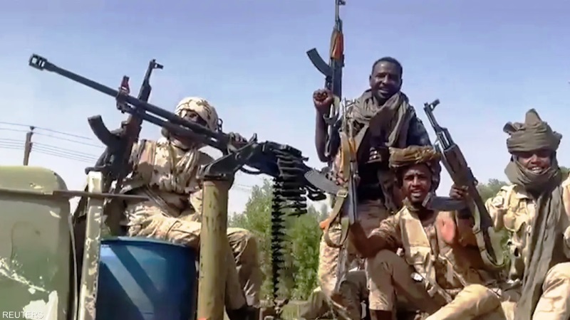 الجيش السوداني يقصف محيط سلاح المدرعات والدعم السريع يتجاوز أسواره