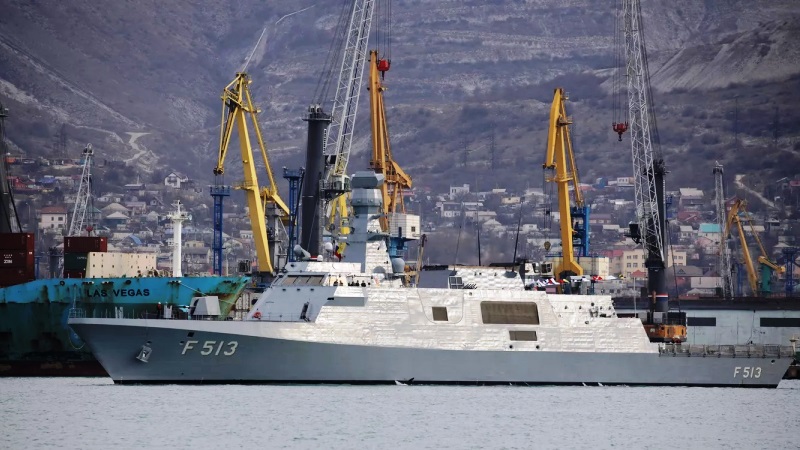 أوكرانيا تدمر سفينة في نوفوروسيسك .. ولا ألغام أو متفجرات بزاباروجيا