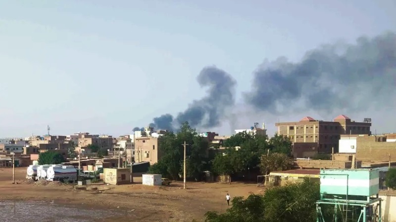 السودان: الجيش يقصف “الدعم” بالخرطوم وأم درمان