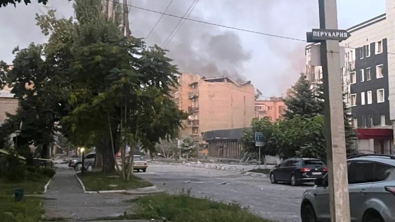 ضحايا القصف الروسي في دونيتسك يرتفع .. وميدفيديف يهدد بسحق الاعداء
