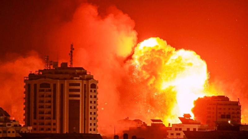 طوفان الأقصى: تحذير رافضي إخلاء غزة وحماس تعلن مقتل 9 اسرى إسرائيليين في القصف