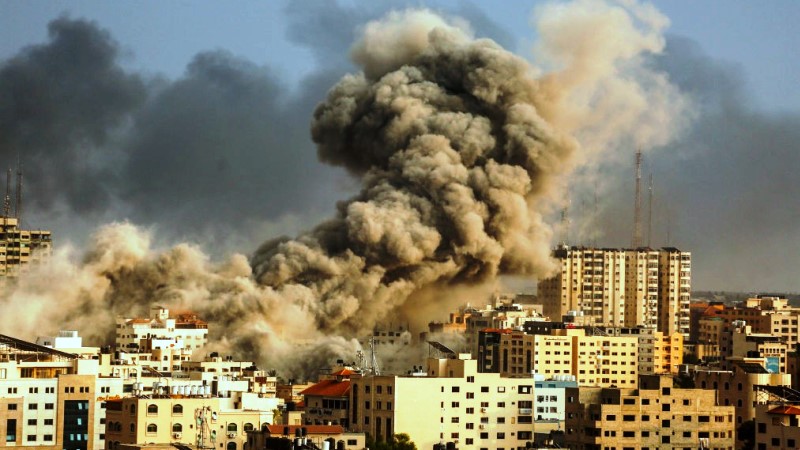 إسرائيل تشن أعنف غاراتها على غزة وتعلن تنظيف غلافها