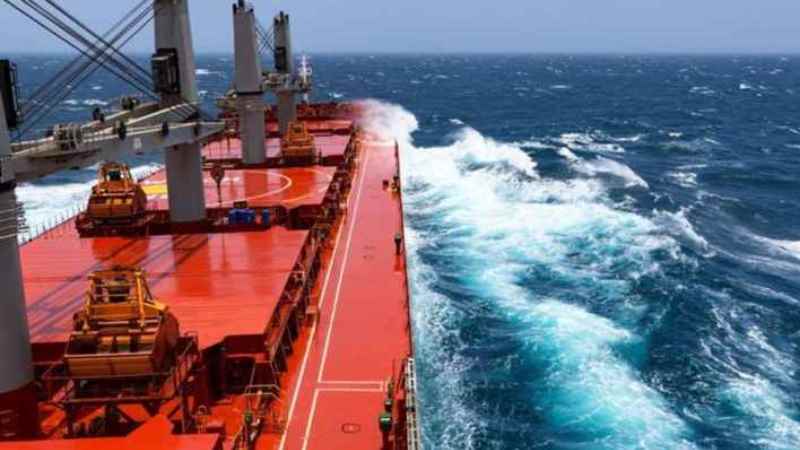 مسيرة تهاجم سفينة يملكها إسرائيلي في المحيط الهندي