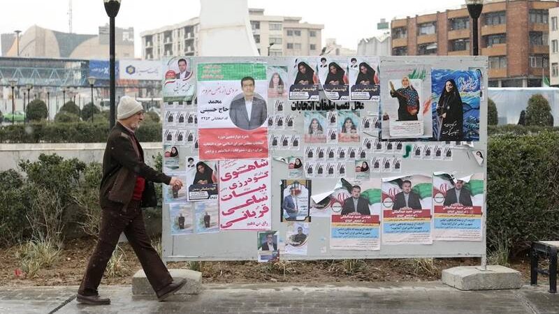 الانتخابات الإيرانية: المواجهة بين المحافظين والمتشددين