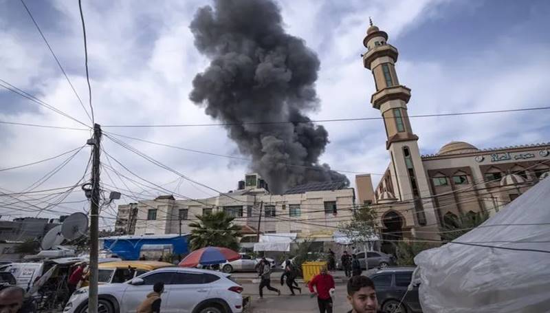 حرب غزة تربك المنطقة ولبنان يخسر دوره