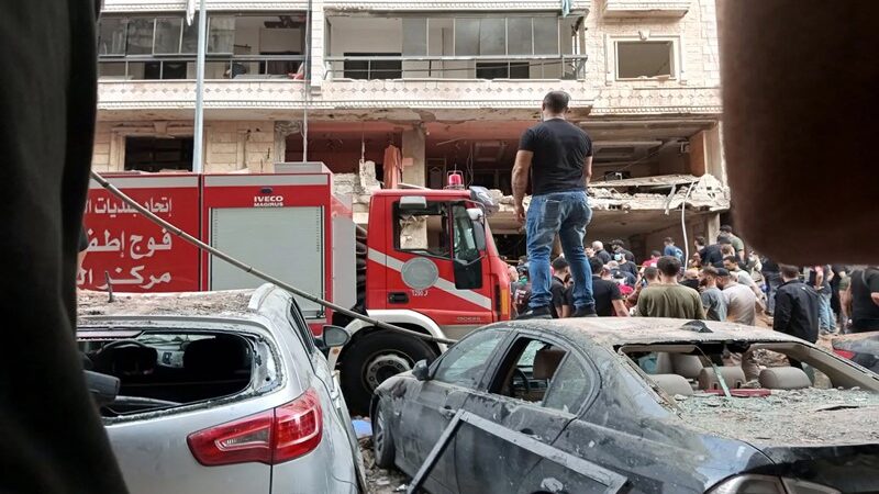 حربان بدلاً من حرب واحدة! وفك الارتباط بين الحرب على لبنان والحرب على غزة!